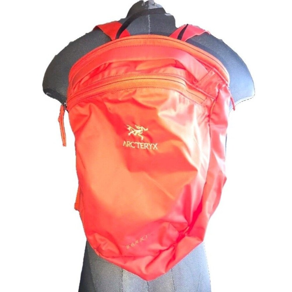 Arc'teryx Index 15 Ultralight Daypack Backpack – 15L Packable Hiking Orange